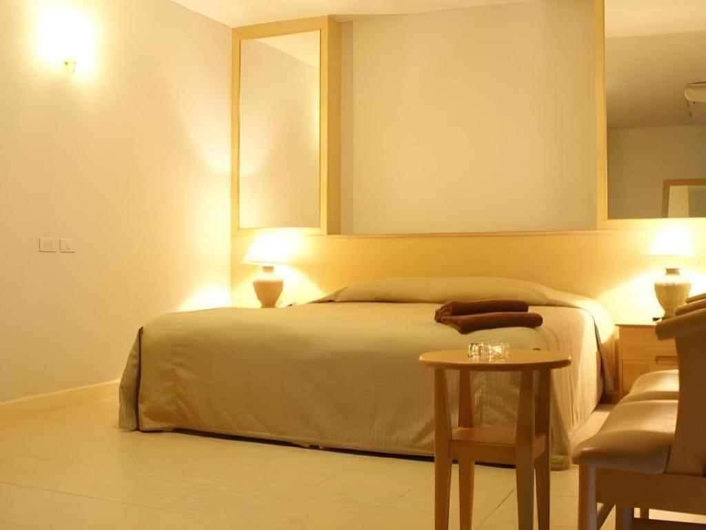 Diamond City Place Hotel Pattaja Kültér fotó